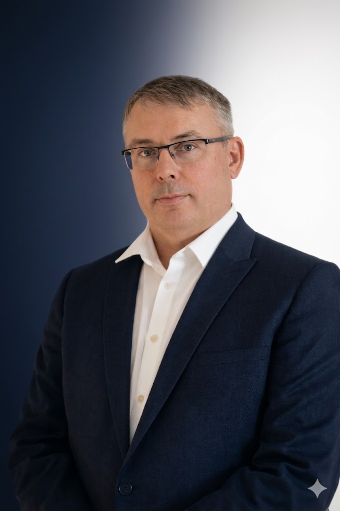 David Houška — realitní makléř na Benešovsku